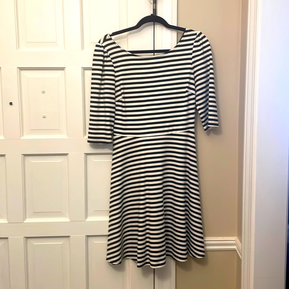 Brand Pixley, too is form fitting, then A-line, black and cream stripe